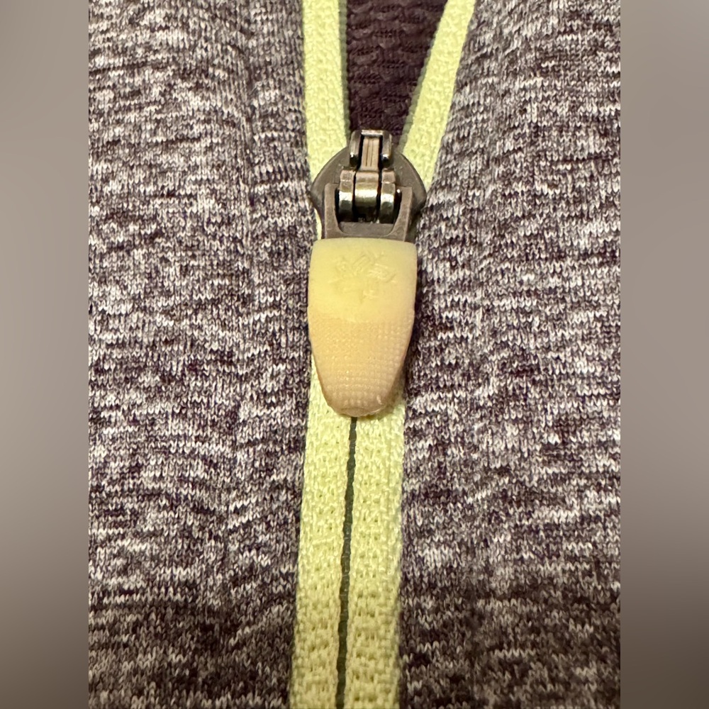 Women’s Tek Gear Warm Gear sleeveless hoodie jacket - gray and neon - small - Picture 4 of 13